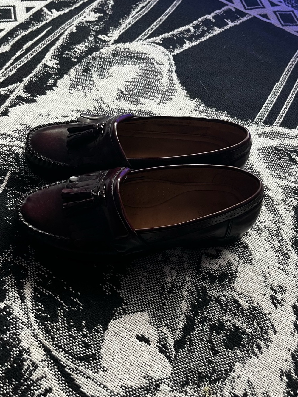 Bass Men's Tassel Loafers in Burgundy